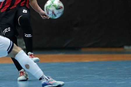 تیم فوتسال فولاد هرمزگان با درخشش در خانه، جایگاه ششمی خود را تثبیت کرد