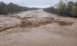 طغیان رودخانه روستای عمانی پارسیان