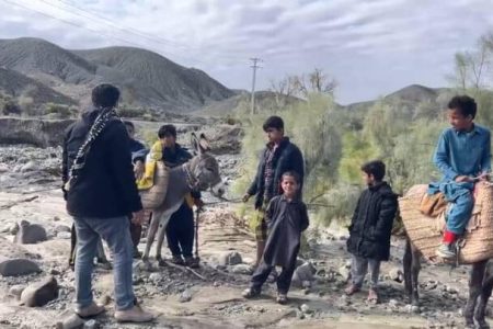 فعالیت‌های جهادی در روستاهای محاصره‌ شده بشاگرد آغاز شد