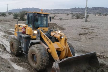 گشایش اضطراری مسیرهای ارتباطی مزارع مناطق سیل‌زده شهرستان سیریک