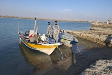 توقیف قایق ترال ۸۵ در آب‌های شرق جاسک