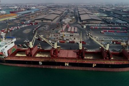 پهلوگیری بیستمین کشتی حامل ذرت در بندر شهید رجایی