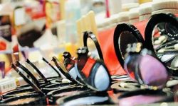 کشف بیش از ۵۰۰ قلم لوازم آرایشی قاچاق در بندر خمیر