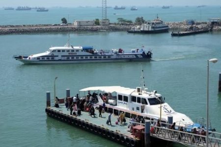 تردد شناورهای مسافری بندرعباس به قشم و هرمز بدون وقفه انجام می‌شود