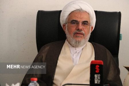 کم‌ترین توقعات متعلق به خانواده‌های شهدا است