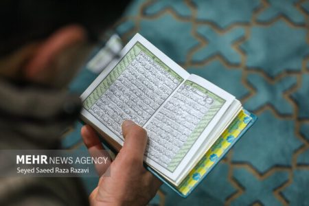 اعتکاف پر انرژی دانش آموزان پسر در بندرلنگه