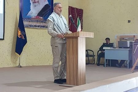 نفوذ دشمن بزرگ‌ترین تهدید انقلاب اسلامی است