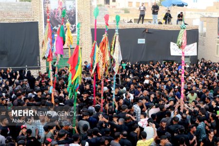 آیین سنتی «علم پیغمبر» در میناب آغاز شد