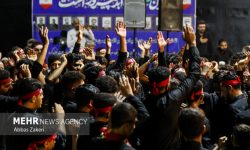 اجتماع عزاداران حسینی در حسینیه حیدری شهر بندرلنگه