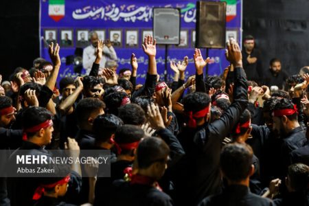 اجتماع عزاداران حسینی در حسینیه حیدری شهر بندرلنگه