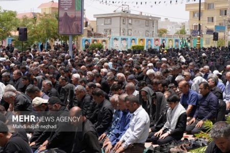نماز ظهر عاشورا در مسجد جامع بندرعباس اقامه می‌شود