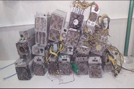 جمع‌آوری ۹ دستگاه استخراج غیرمجاز رمز ارز در قشم