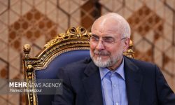 تماس ویدئویی محمدباقر قالیباف با خانواده شهید مدرسه میناب