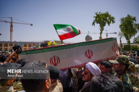 بدرقه ۵ شهید نیروی هوایی ارتش در پایگاه شهید عبدالکریمی بندرعباس