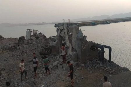 عملیات شبانه روزی بازسازی آب شیرین کن غرب جاسک ادامه دارد