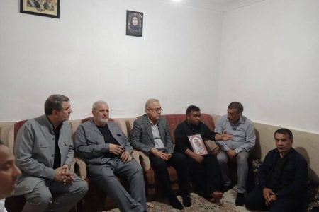 حضور معاون اجرایی رئیس‌جمهور و وزیر نیرو در منزل شهیده حیدری