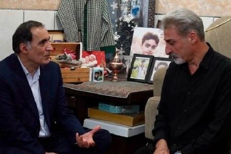 میناب تاریخ آینده ایران را رقم می‌زند