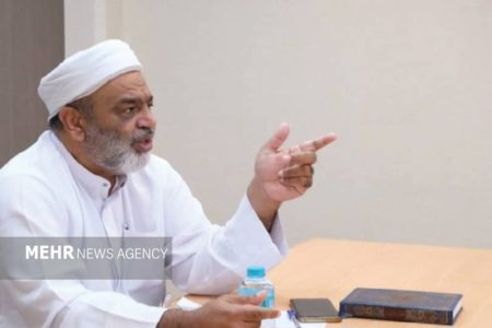 راه پیروزی امت اسلامی پیروی از پیامبر است