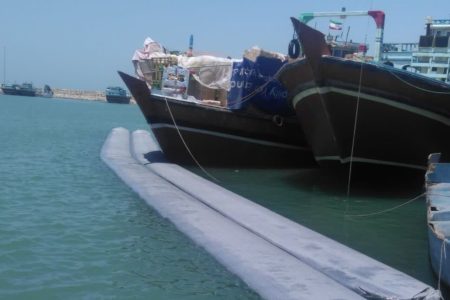 ۵ شناور فعال در قاچاق سوخت در آب‌های سیریک متوقف شدند