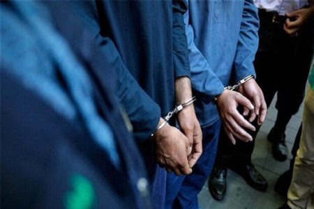 انهدام باند ۳ نفره سارقان به عنف و کشف ۵ تن آرد قاچاق در حاجی‌آباد