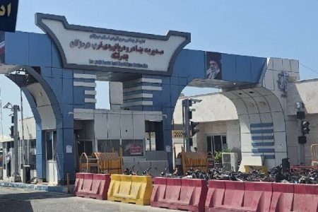 ضربه گمرک بندرلنگه به قاچاق با کشف ۱۲۰ دستگاه ماینر
