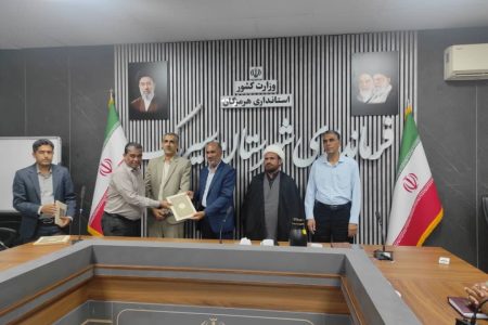 قلم خبرنگار باید موجب وحدت و امیدآفرین باشد