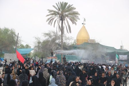پیاده‌روی مینابی‌ها از نقاط مختلف به سمت امامزاده «شاه مرعش »