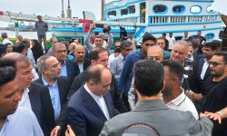 بازدید وزیر جهاد کشاورزی از اسکله صیادی پشت شهر بندرعباس