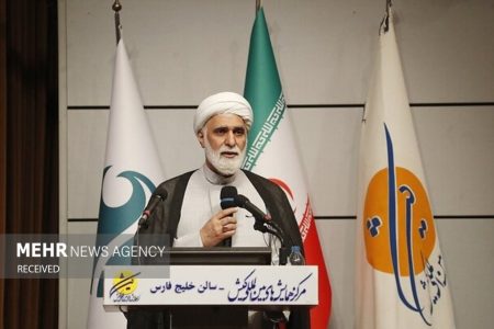 مدارس و مراکز علمی جزیره باید در شأن جایگاه کیش توسعه یابند