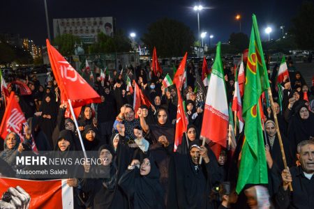 اجتماع شبانه رودان و تجلیل از واقفین