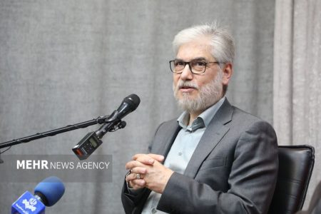 وزیر علوم وارد استان هرمزگان شد