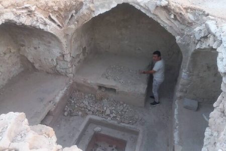 بخشی از حمام باستانی سیبه کوخرد توسط افراد ناشناس تخریب شده است
