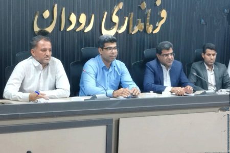 تأکید فرماندار رودان بر اجرای مصوبات شورای ترافیک